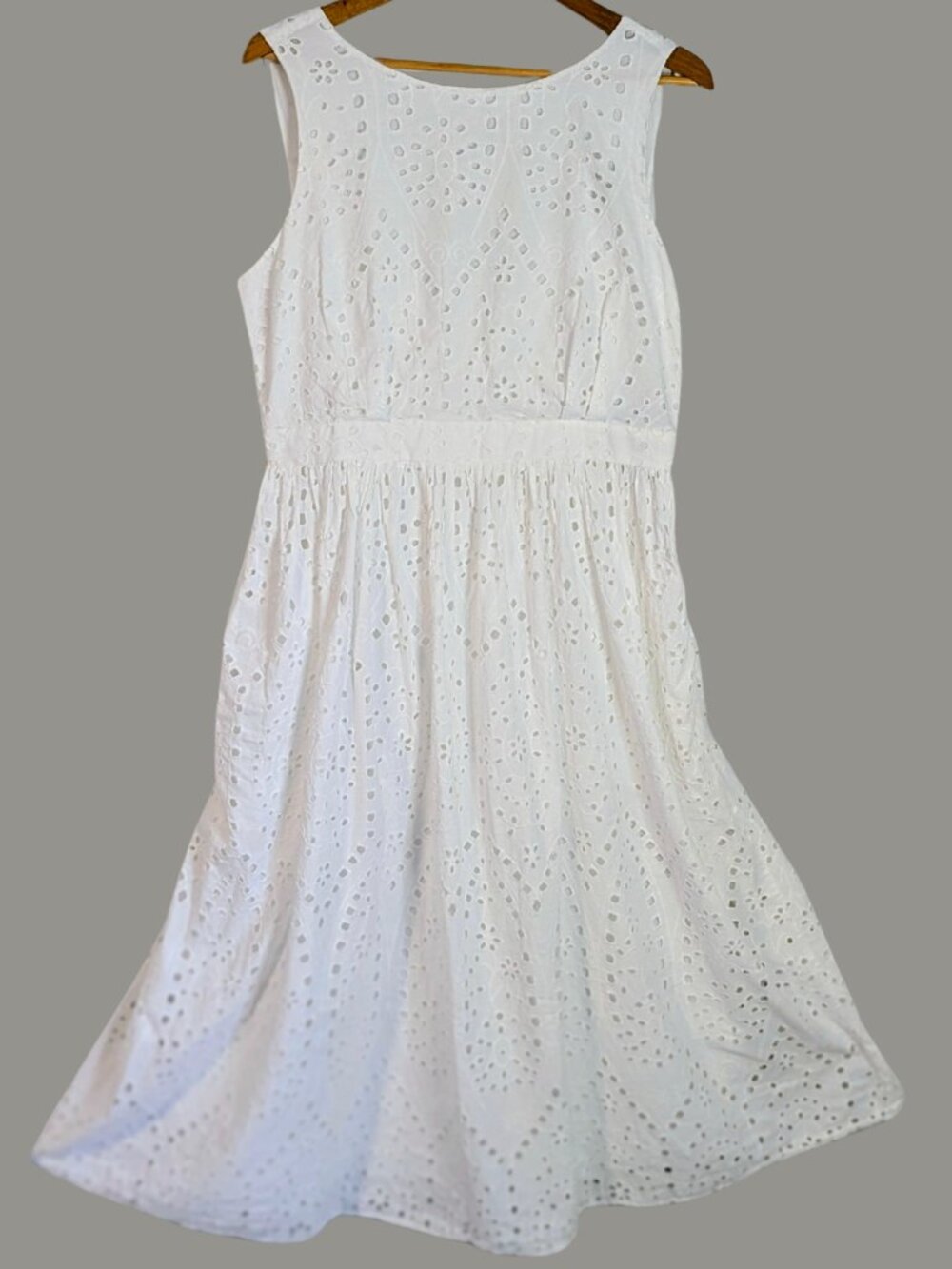 White Eyelet Cotton Maxi Dress Fit Flare Open Back Bow L Summer Boho Beach NWT - Picture 3 of 16